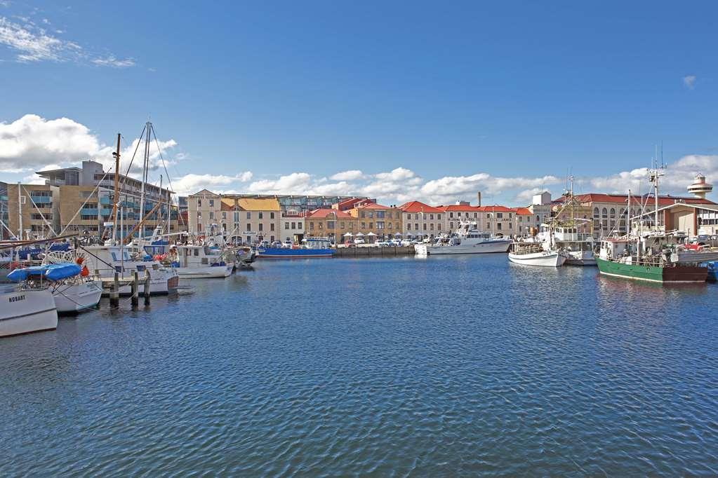 The Henry Jones Art Hotel Hobart Servicios foto The port of Martigues