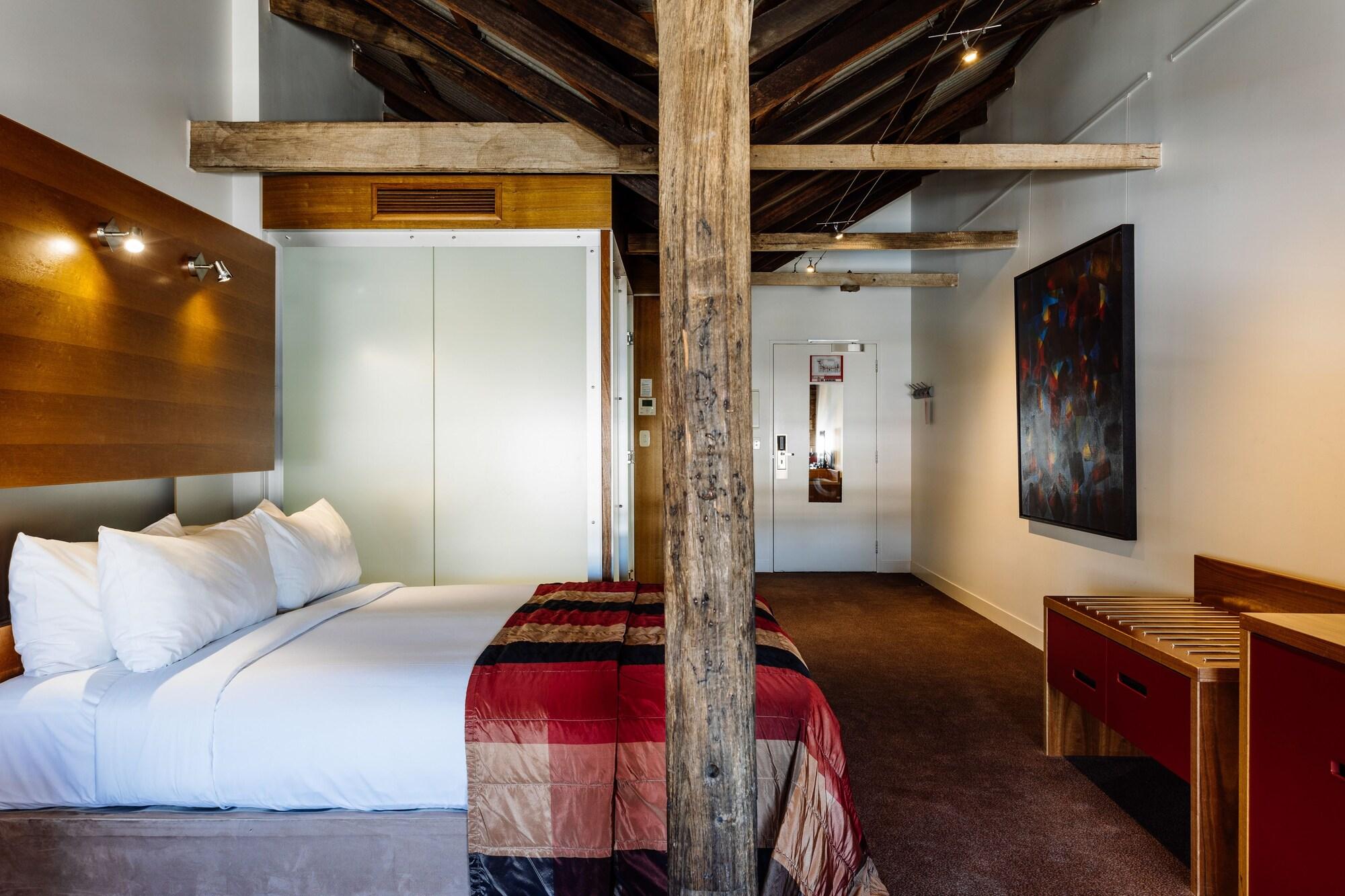 The Henry Jones Art Hotel Hobart Exterior foto A room at the hotel