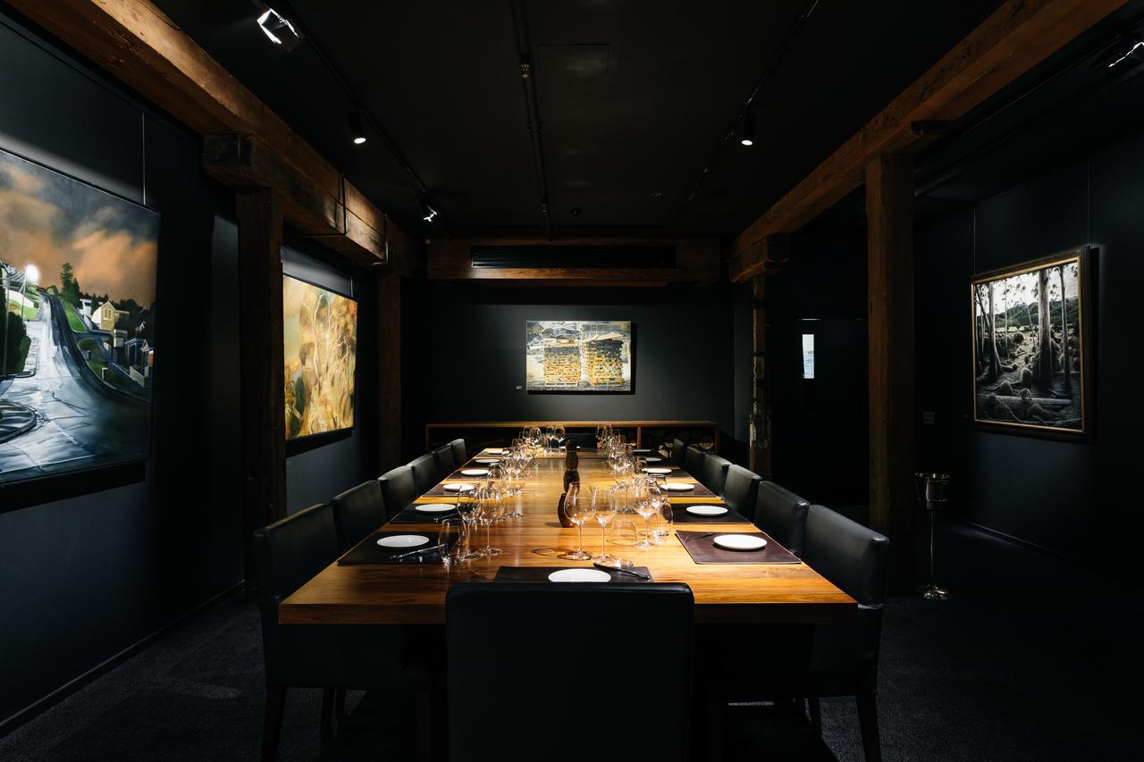 The Henry Jones Art Hotel Hobart Exterior foto The private dining room at the restaurant